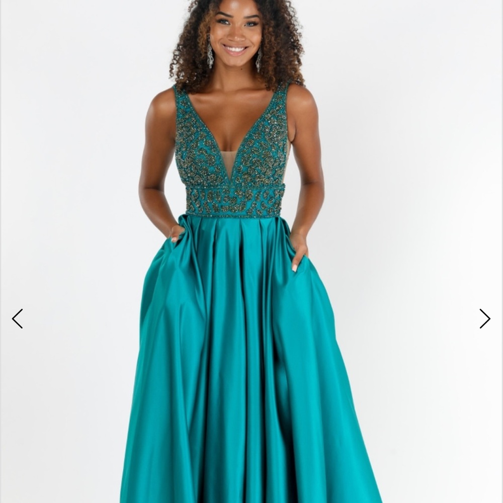 Vienna Prom Deep Aqua Sleeveless V-neck Plunge Gown - Picture 2 of 15